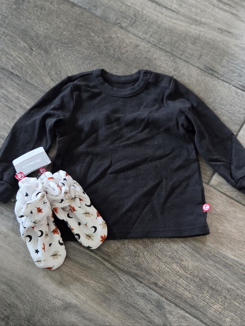 Zutano 18 Months Black Long Sleeve Tee and Fall Leaf Booties